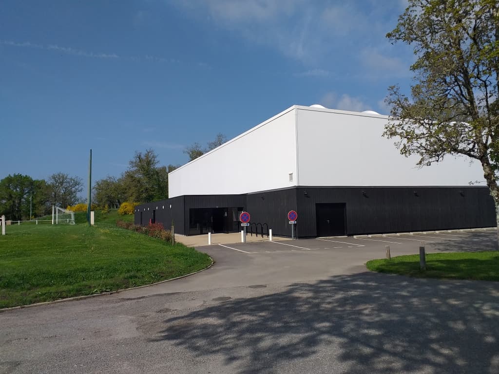 SALLE MULTISPORTS ST AUVENT