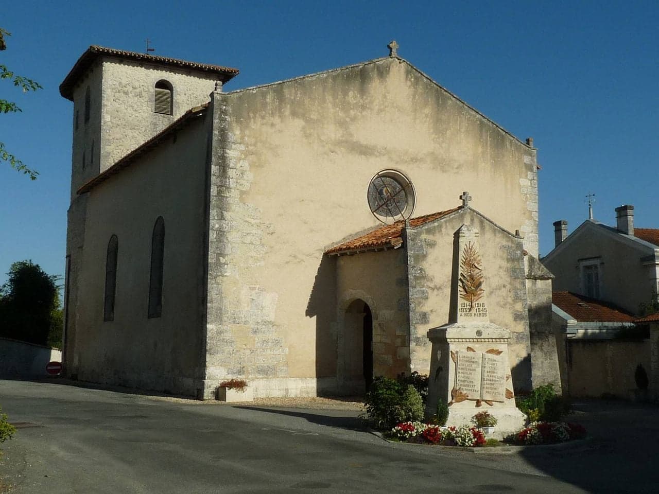 Eglise de Saint-Paul Lizonne