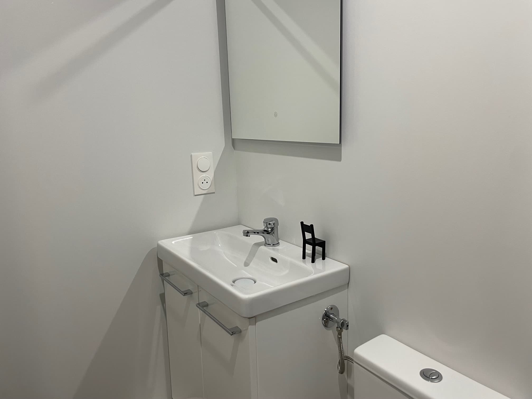 Salle de bains vasque à l'Oustalet 1 ©OTC