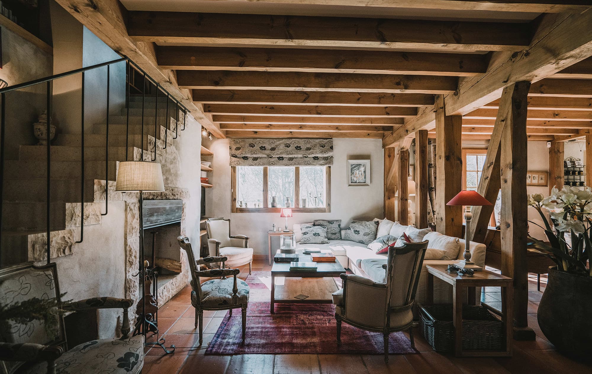 Salon2-Cabane-Domaine-de-Petiosse©Vincent_Almounzi