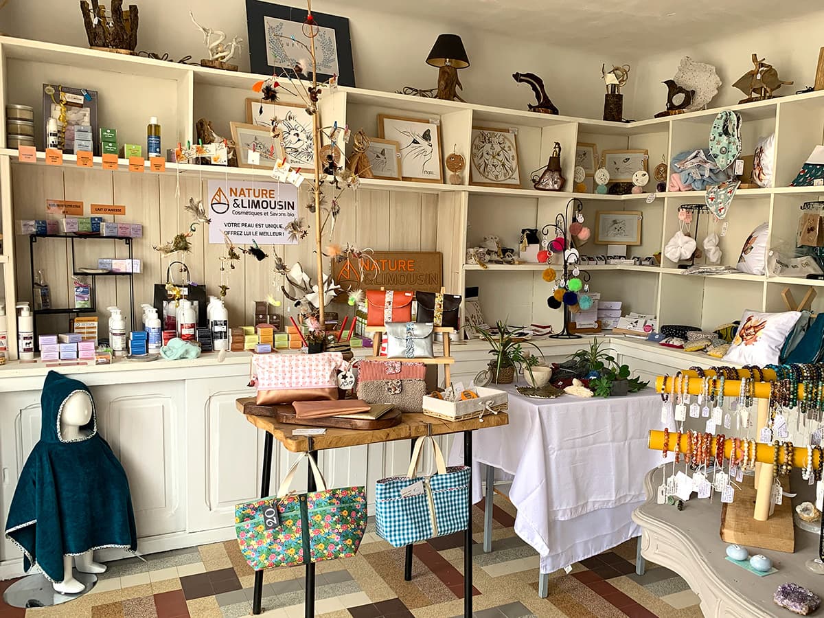 St Jouvent Boutique Art et loisirs int