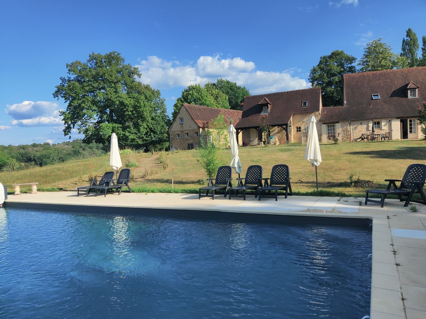 Terre de Jade photo piscine Ophé 2 pour brochure