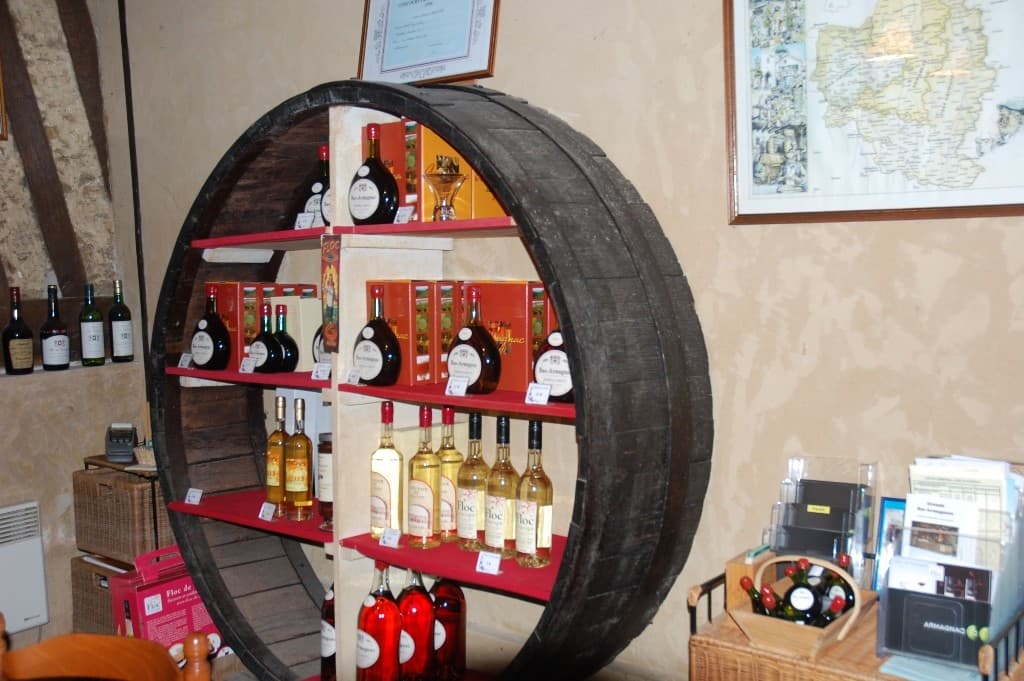 TiS Labastide d Armagnac_Production Armagnac - floc de gascogne_Ferme de Labouc (11)