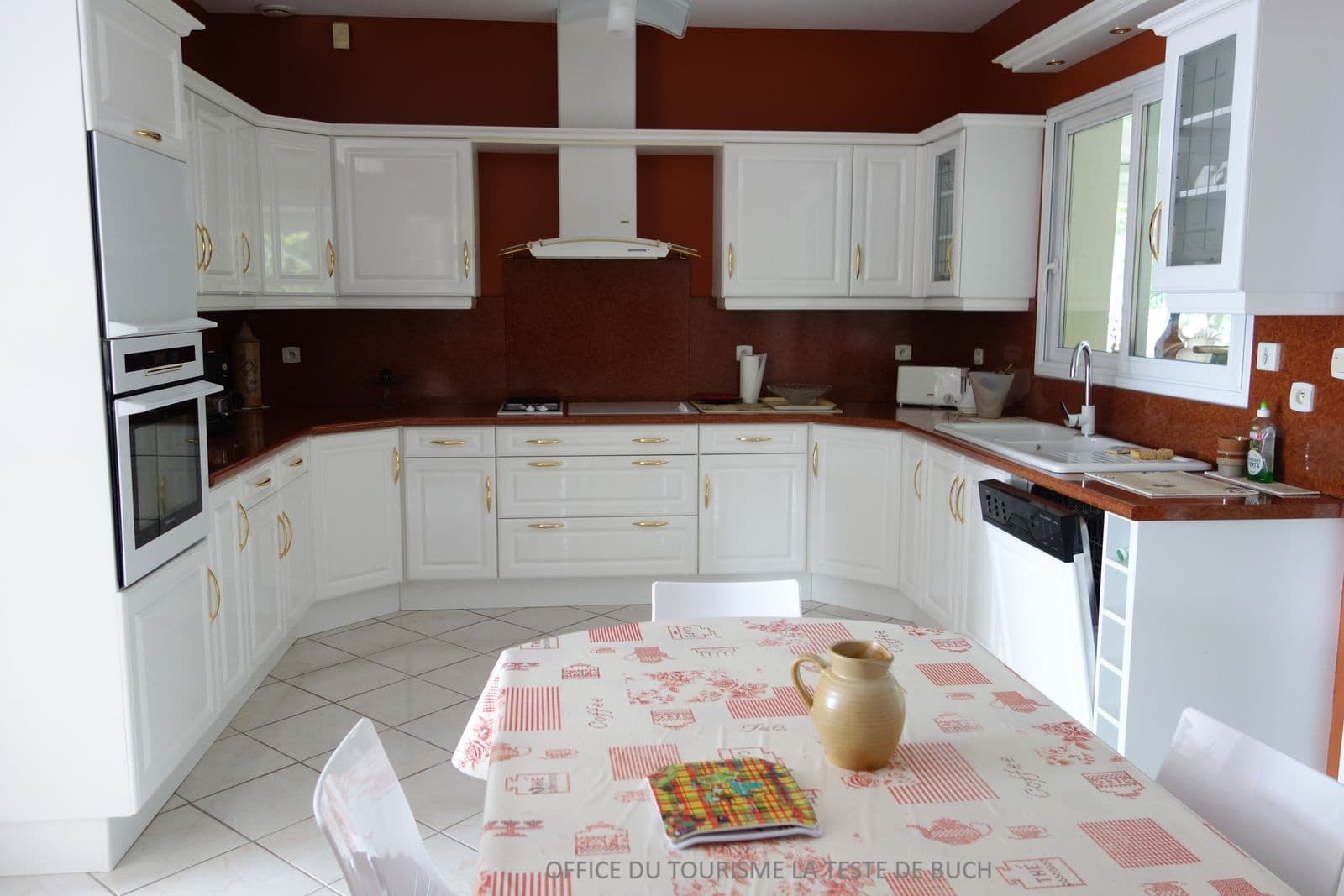 VILLA CLOS ALBY - Cuisine1
