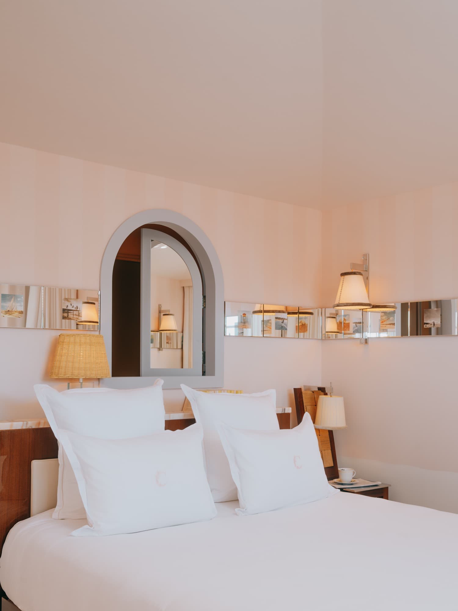 Villa_Colette_Cap_Ferret_Starck_Julius_Hirtzberger_Deluxe Village Room_B0075206