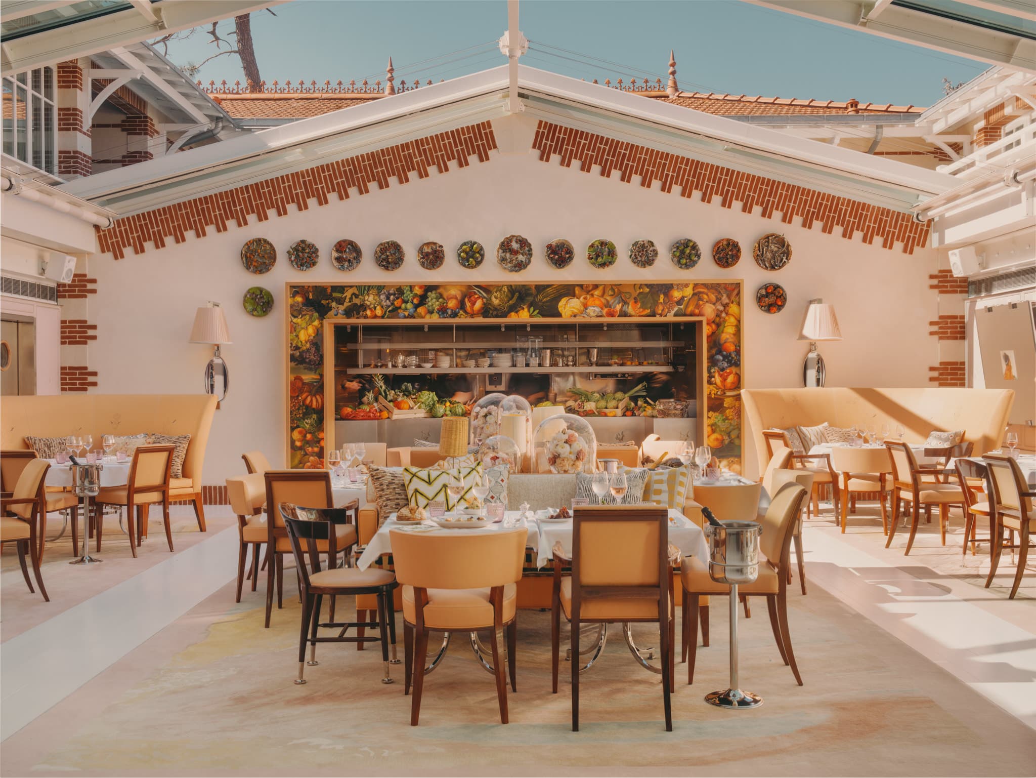 Villa_Colette_Cap_Ferret_Starck_Julius_Hirtzberger_restaurant - lunch_B0075659