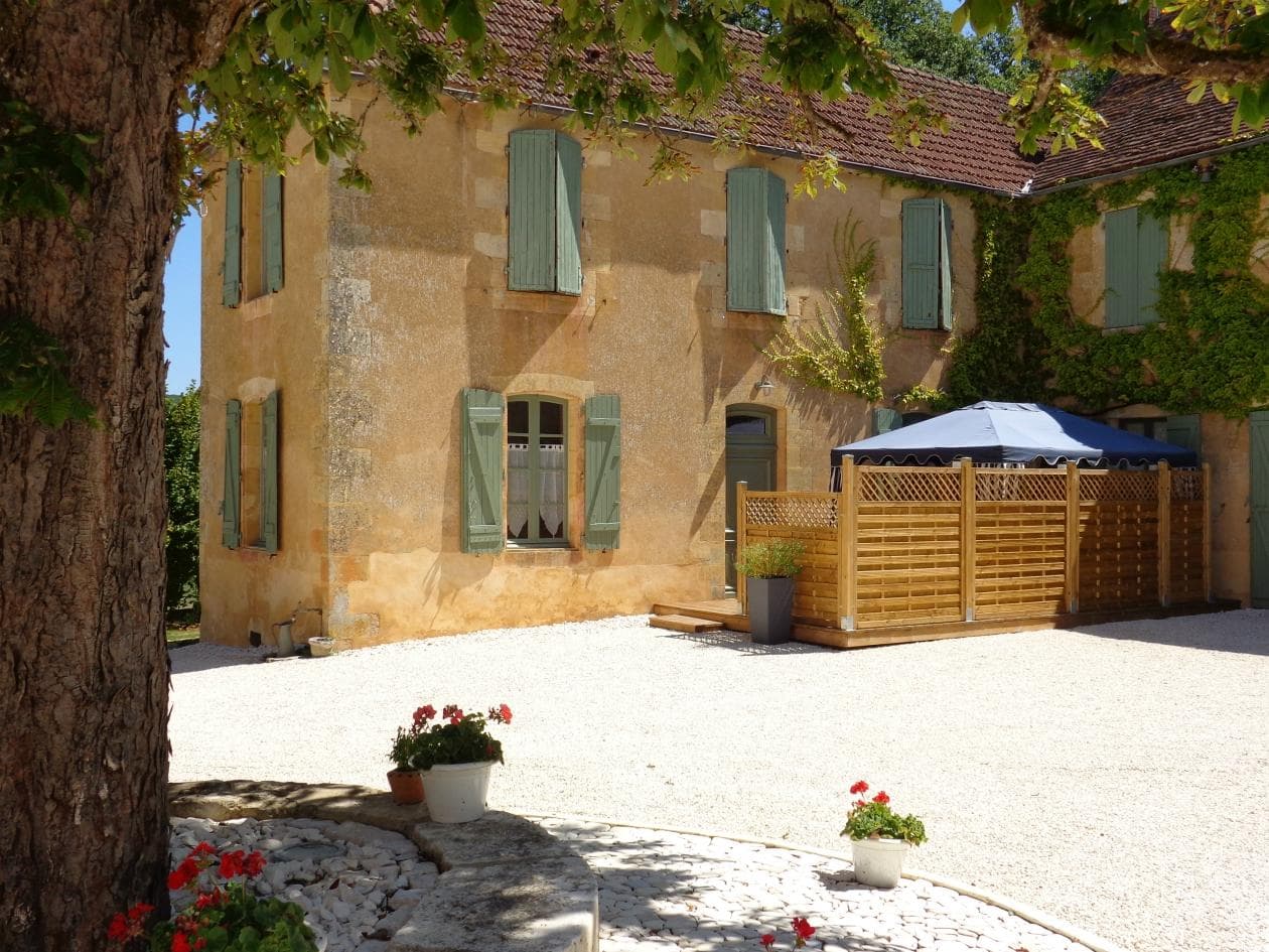 aile du manoir - gite e charme 4 pers - piscine chauffée 5