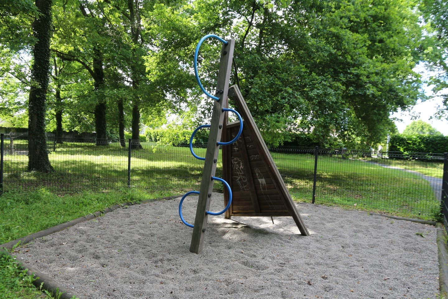 Aire de jeux - Lescar - quartier Ramier