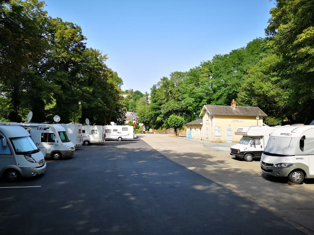 Aire d'accueil de camping-cars d'Uzerche_2