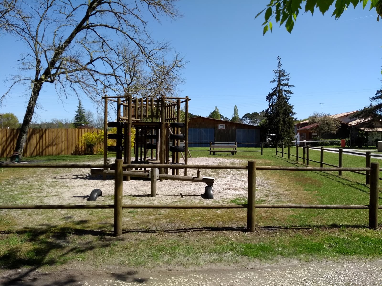 aire-de-jeux--4-