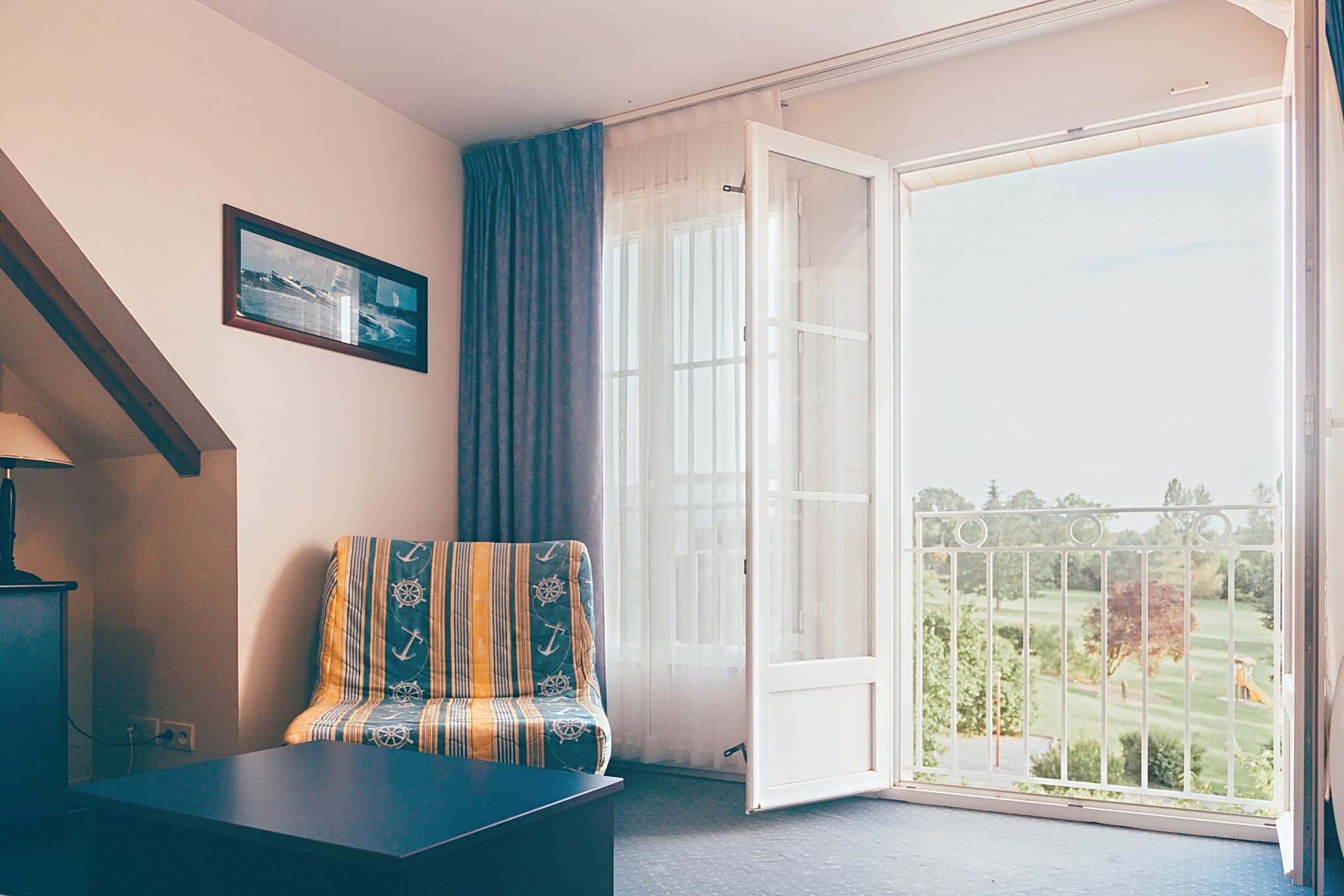 appart-hotel-la-roche-posay-logement-vue-studio3
