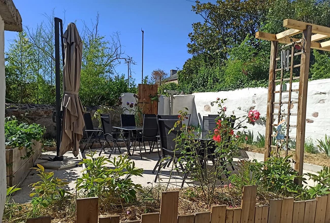 argentonnay-gite-la-clef-des-champs-terrasse2-1300