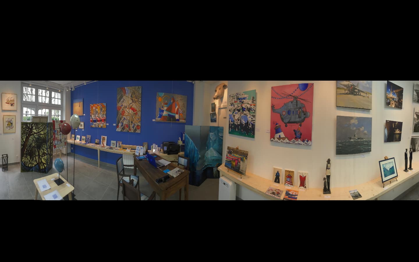 BLEU, la galerie4