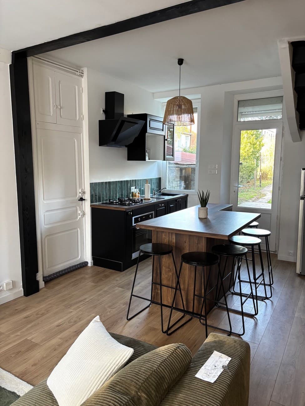 bressuire-gite-chez-nous-a-six-cuisine