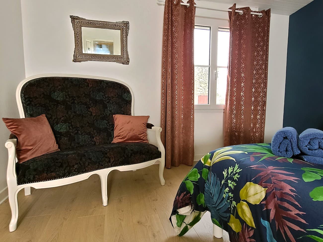 bressuire-gite-la-maison-de-louise-chambre1-2