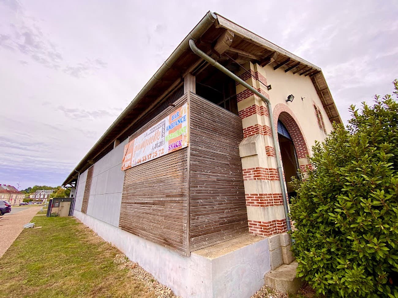 bressuire-restaurant-la-guinguette-a-jeje-facade