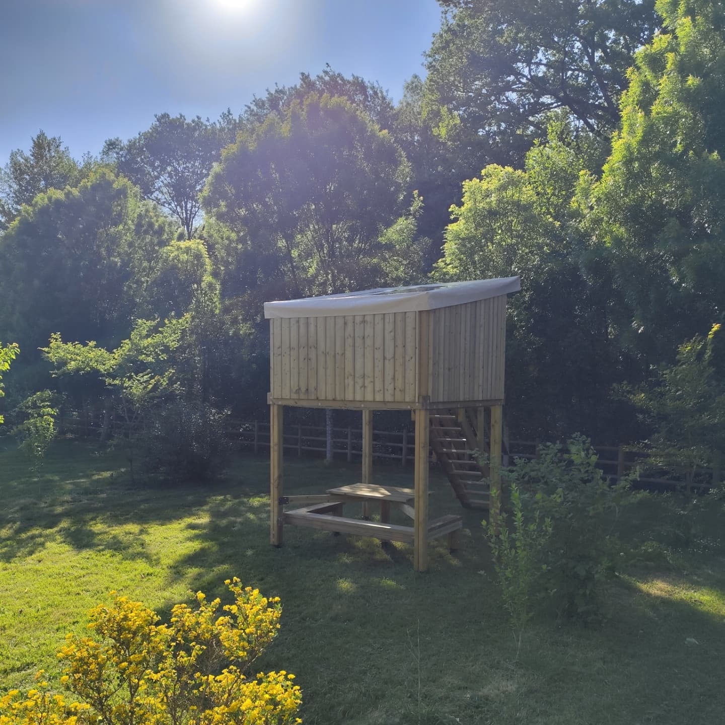 Friendly Camping and Lodges