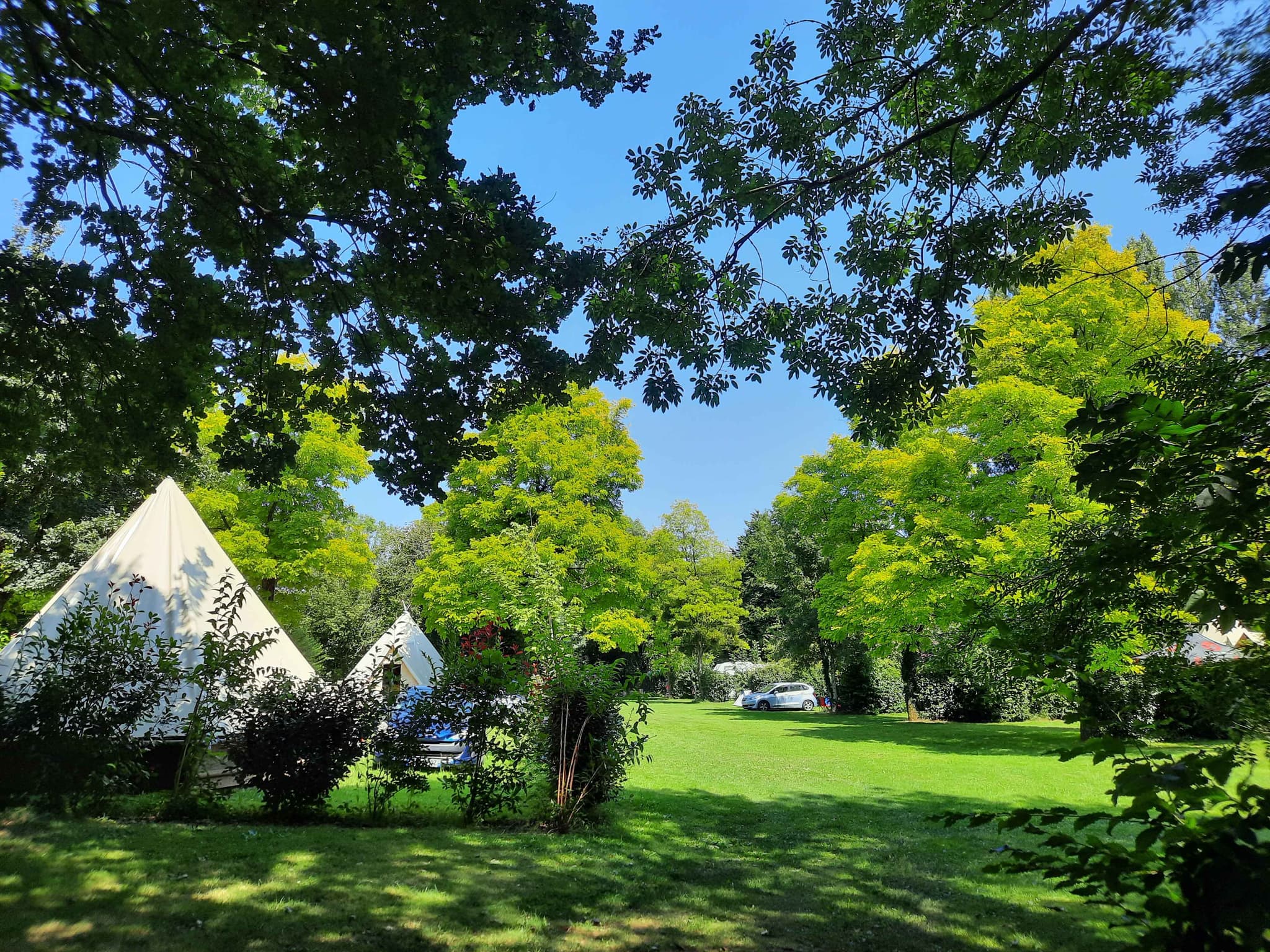 camping-le-moulin-des-effres-deux-sevres-avec-piscine-proche-parthenay