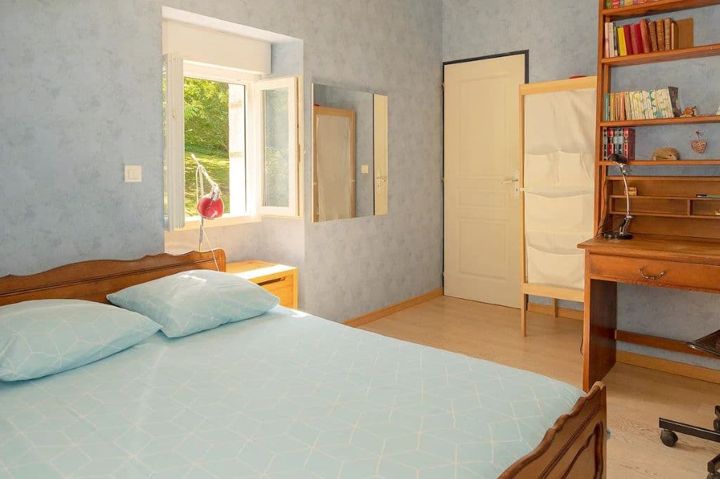 chambre 4. 1 lit 140