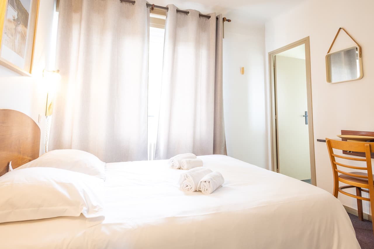 Hôtel & Bistrot Fine - chambre-double-fenêtre