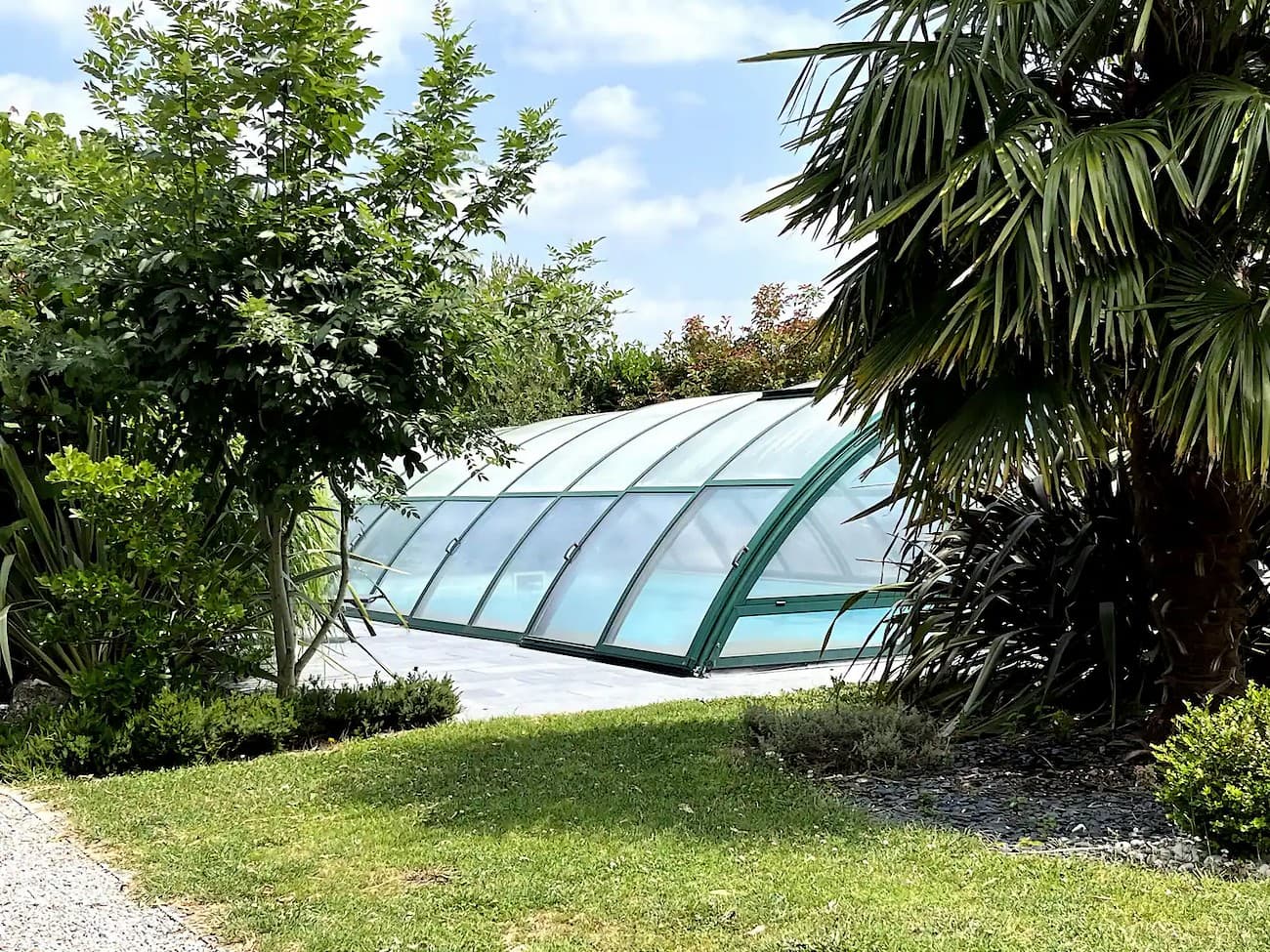 chanteloup-gite-le-clos-de-la briardiere-piscine-dome