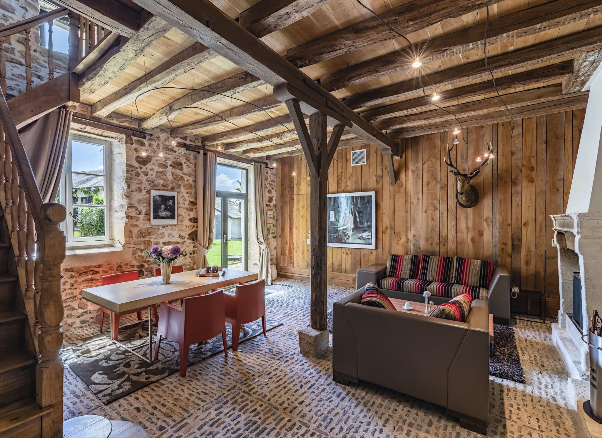 Villa Le Pavillon Grande pièce à vivre avec cheminée