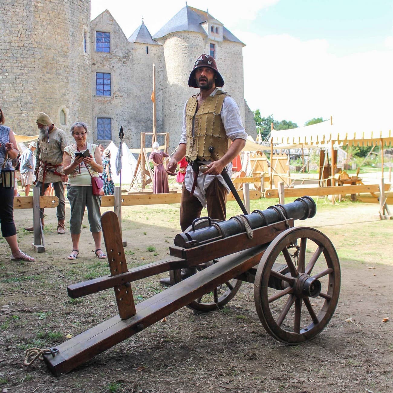 chateau-saint-mesmin-animation-assieger-un-chateau