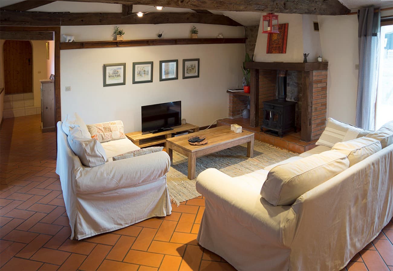 chiche-gite-de-la-pomerie-coin-tv