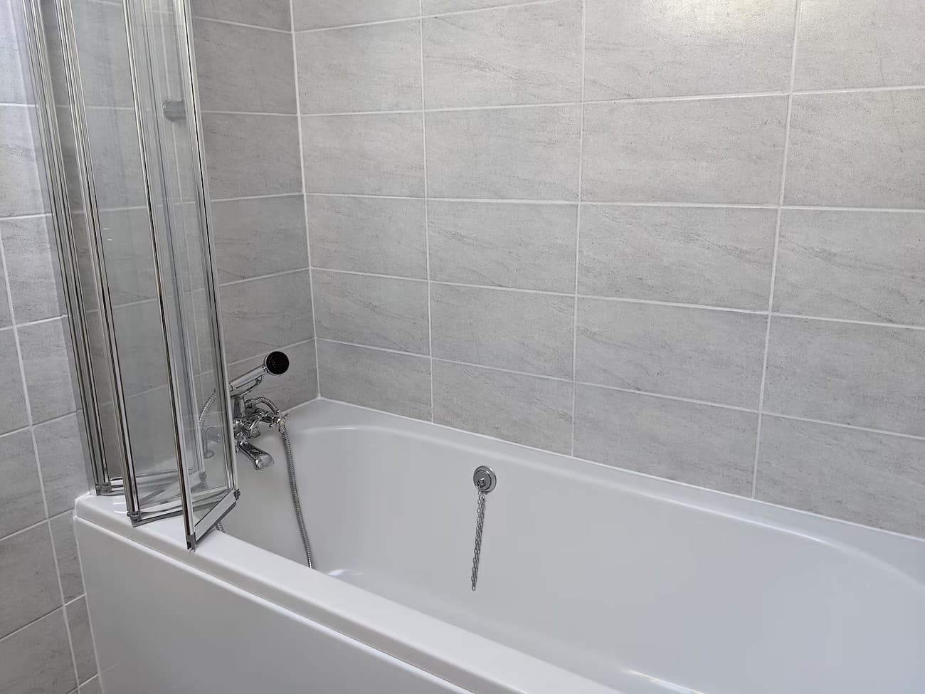 clesse-gite-belle-planche-salle-de-bain2