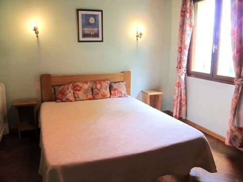SAINTMARTINDEBEAUVILLE_LGM355_chambre1.jpg