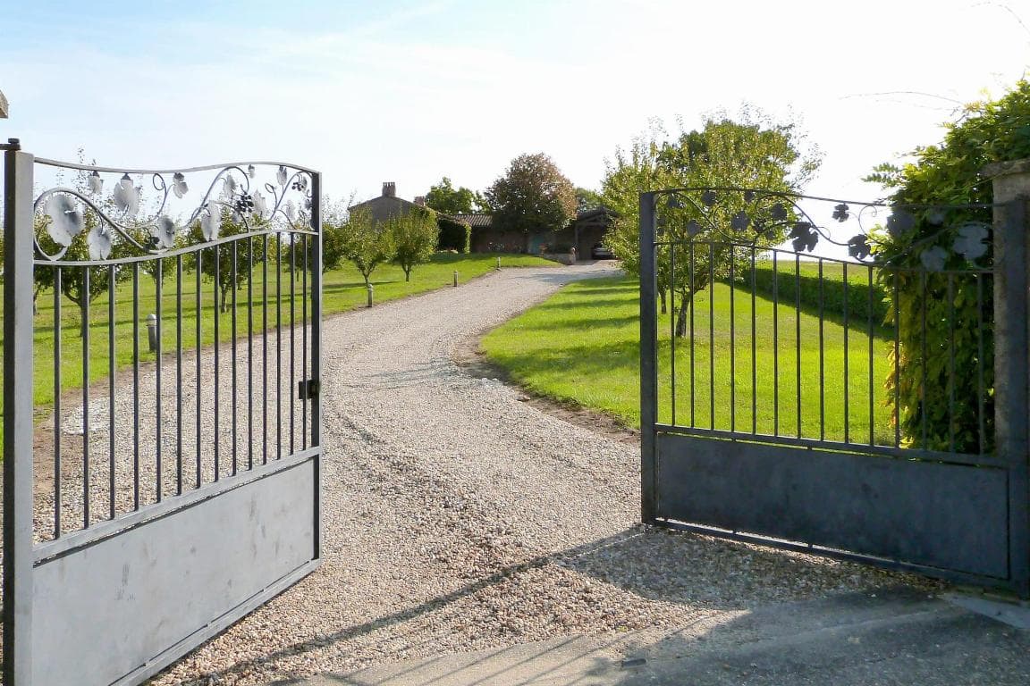 driveway.104991