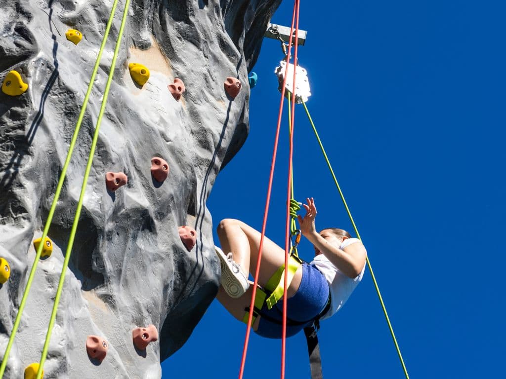 Escalade - Base de loisirs de Saint-Victurnien