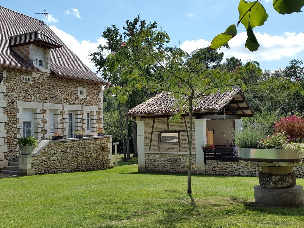 ext_poolhouse_gitetalue_beleymas