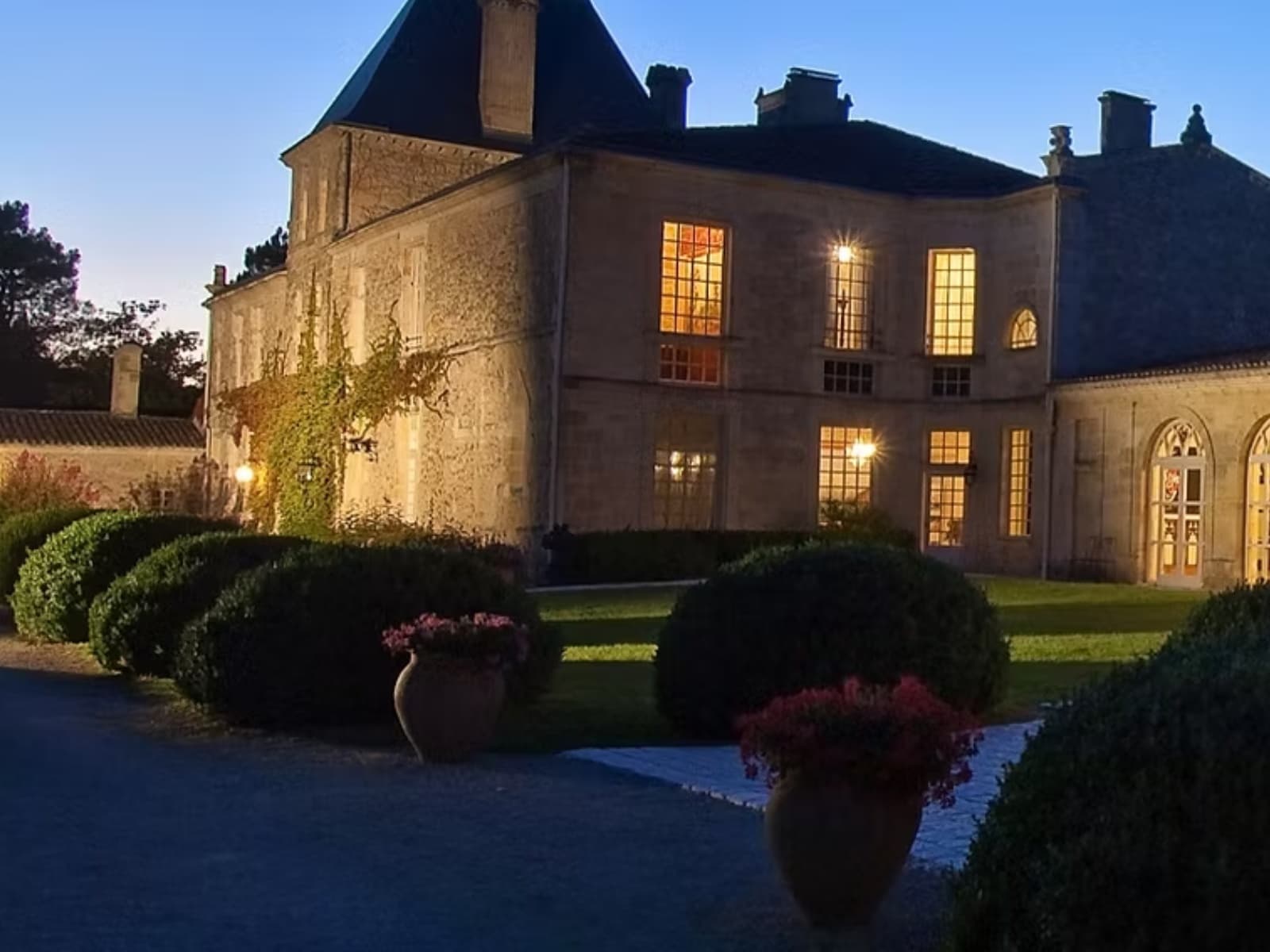 façade château