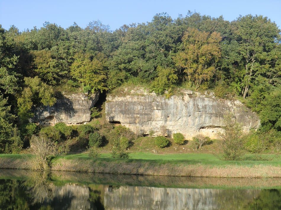 falaise et étang du gué de l'omme - Service Patrimoine - Mairie de Nouaillé-Maupertuis (4)