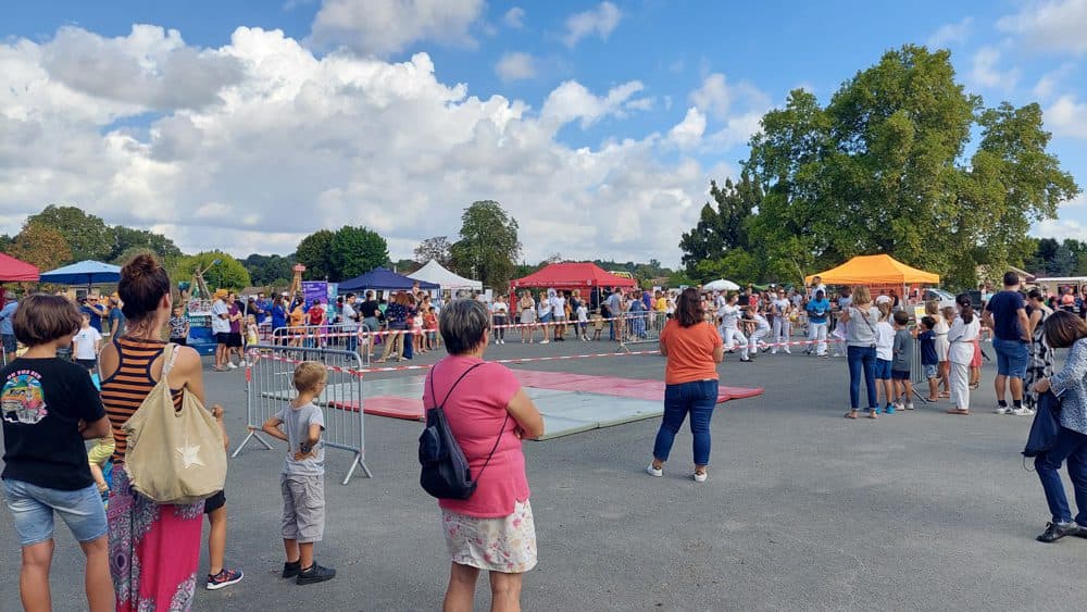 forum-des-associations-La-Brede