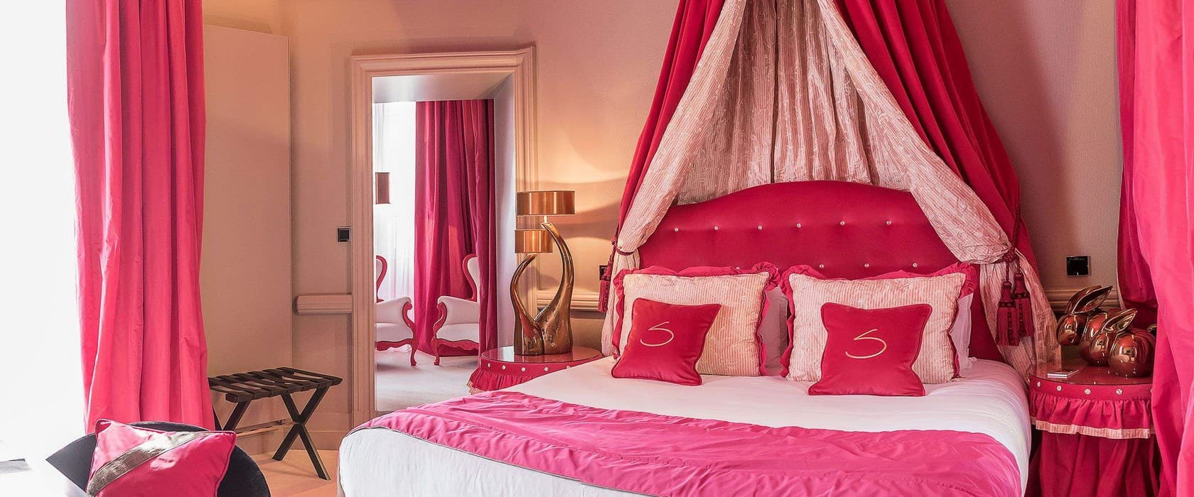 HOTAQU047V504HY4_StSylvestre_LeStelsia_chambre2