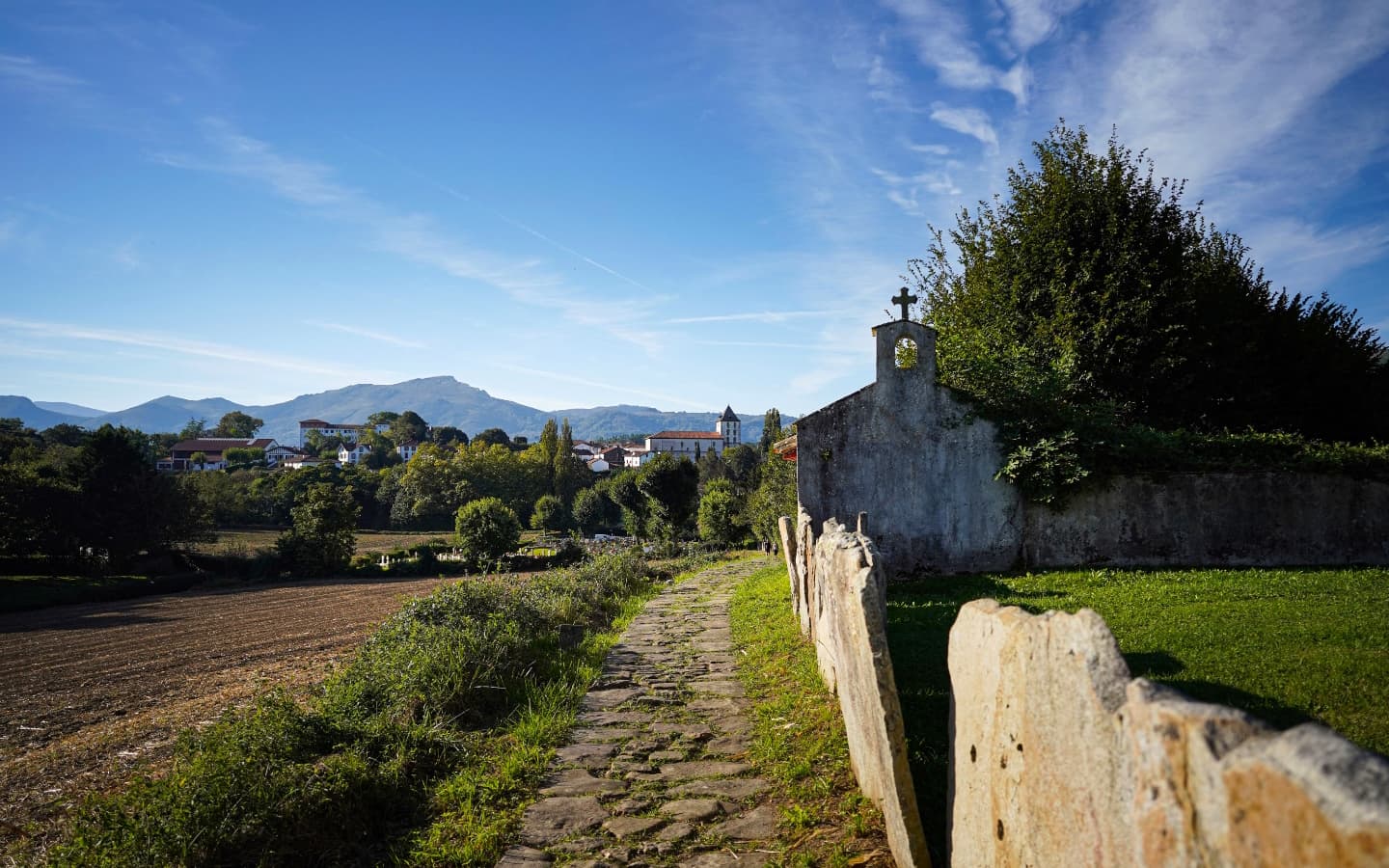 FRANCE - ILLUSTRATION PAYS BASQUE - SARE - Hilerriko Galtzada