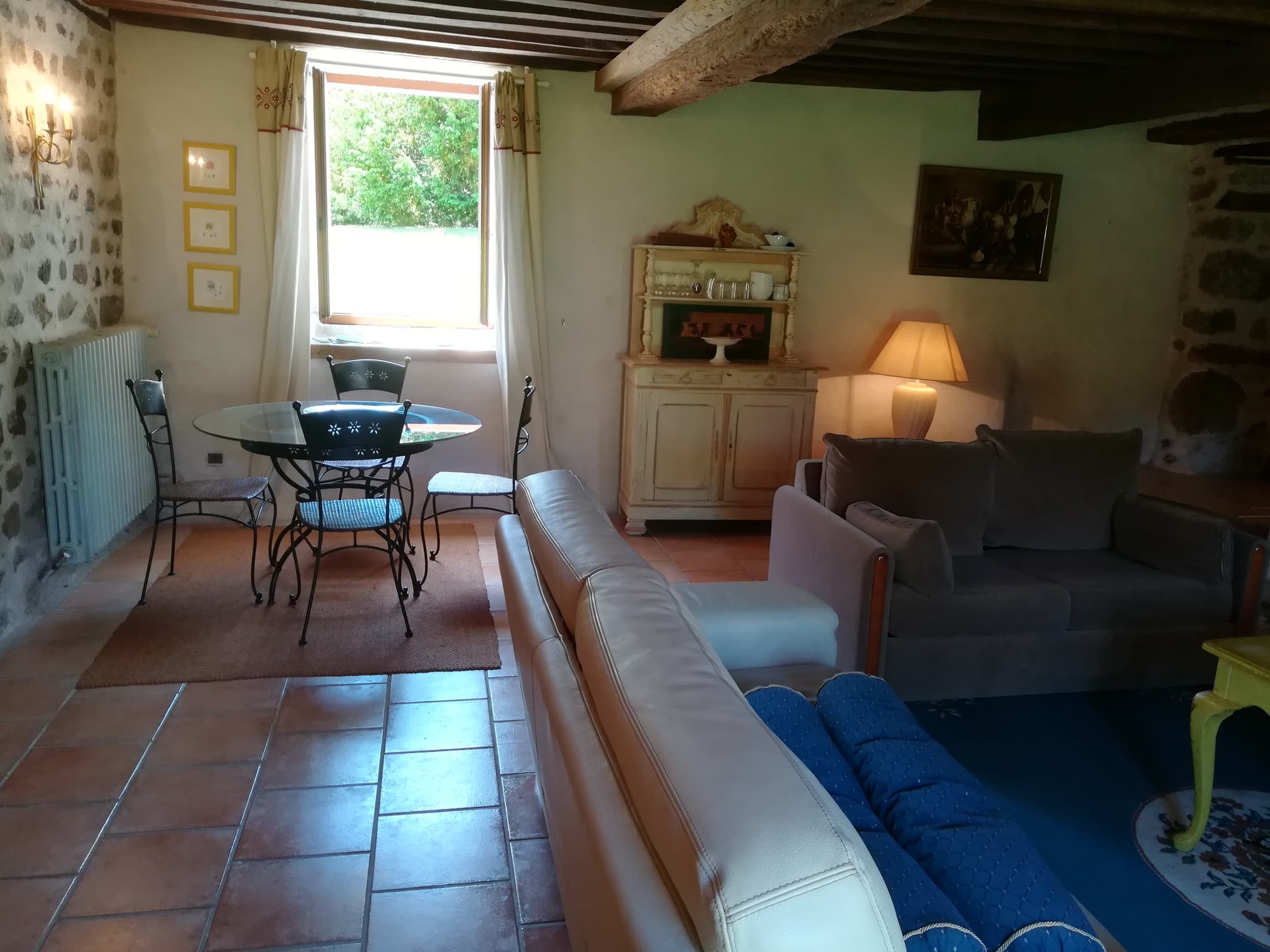 gîte 3 salle à manger