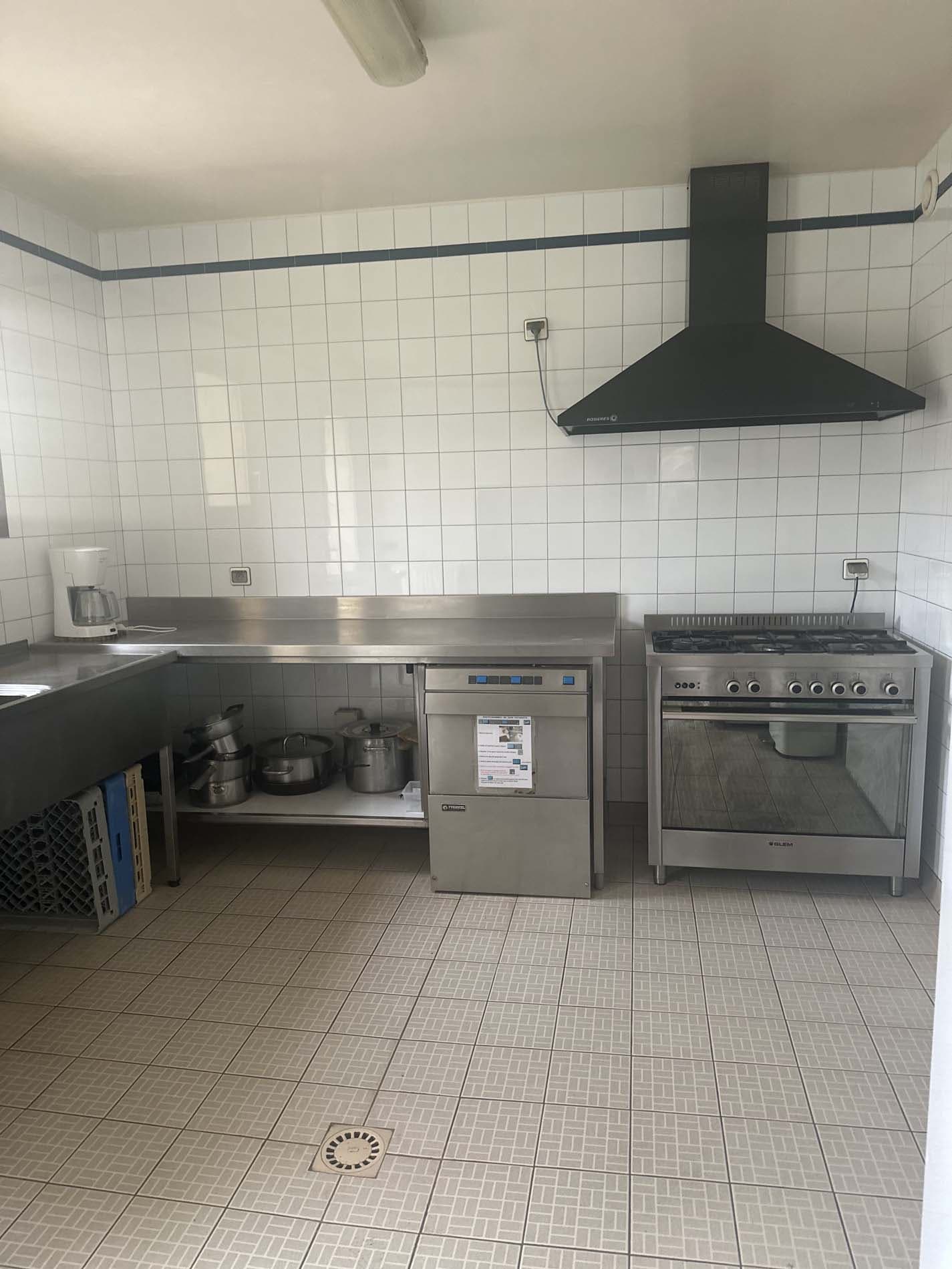 gite-de-groupe-Les Cinq Chateaux - Vezac (14)