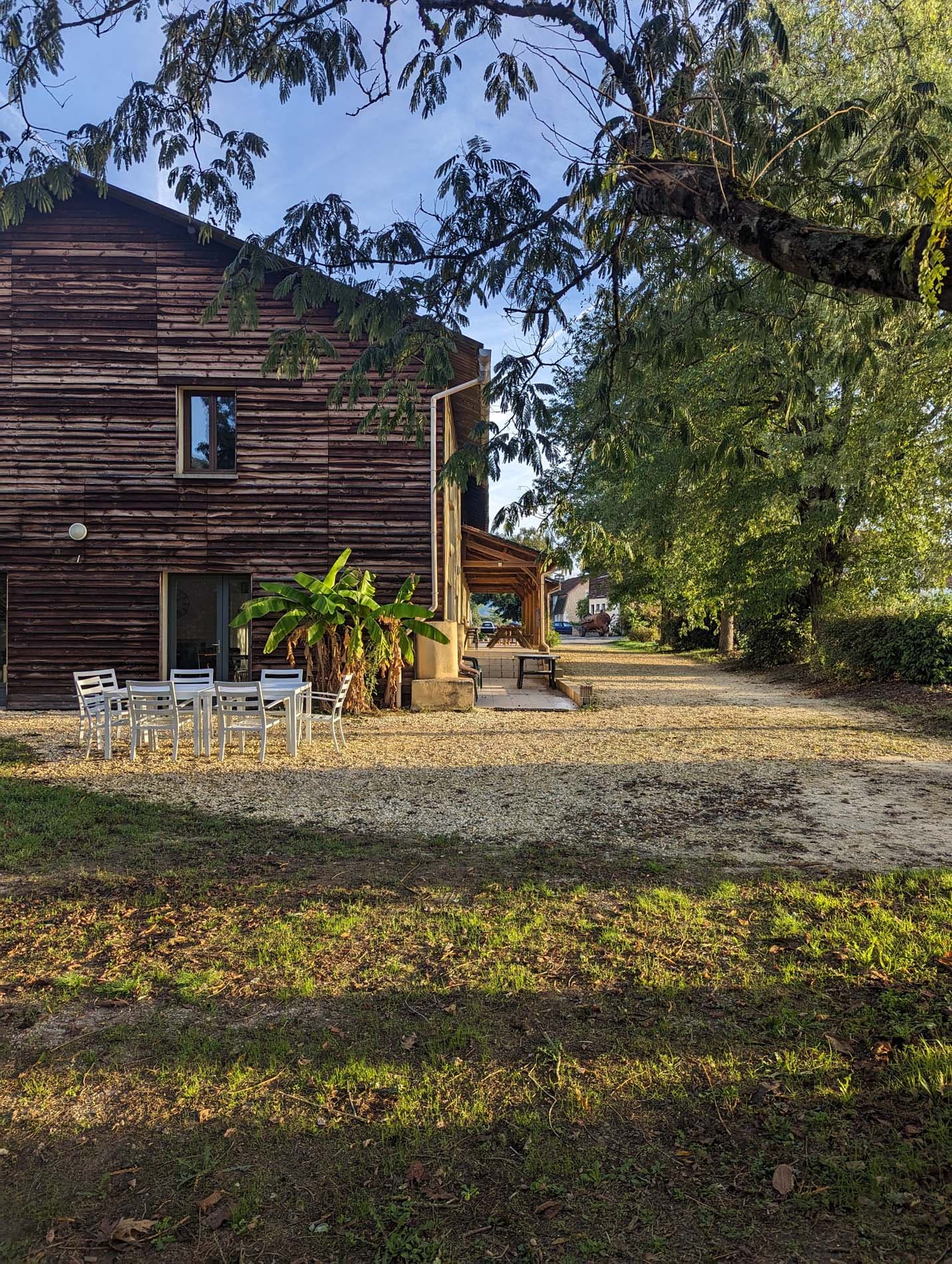 gite-de-groupe-Les Cinq Chateaux - Vezac (4)