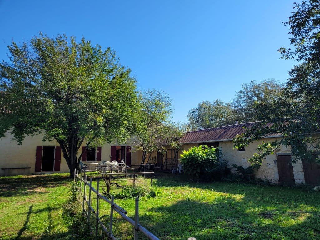 gite-des-noyers-douzillac