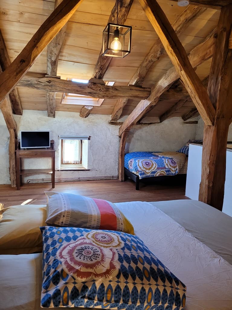 la chambre à l'étage - gite Jerflo