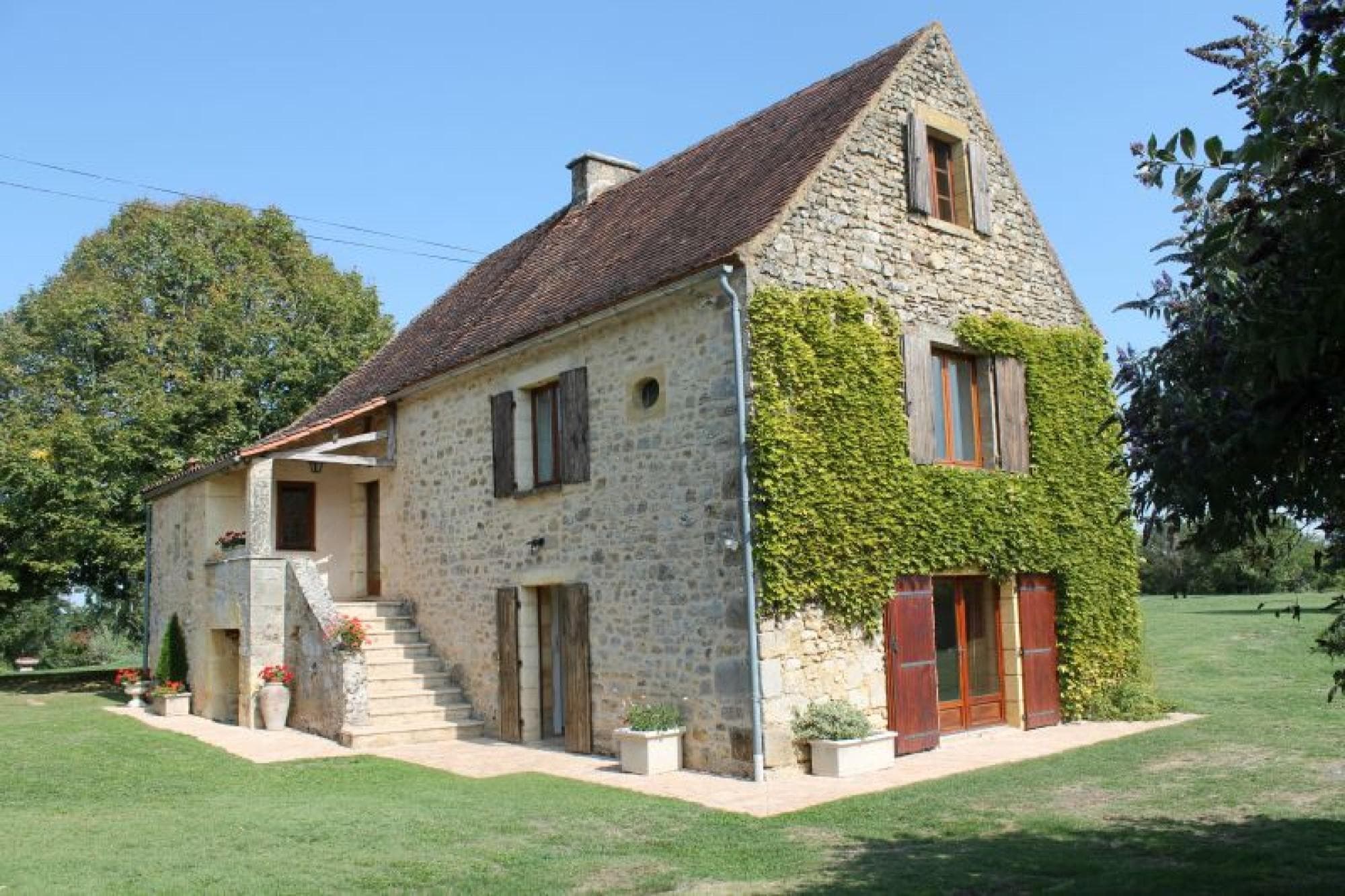 Le pré charmant avec piscine au sud de Sarlat_2