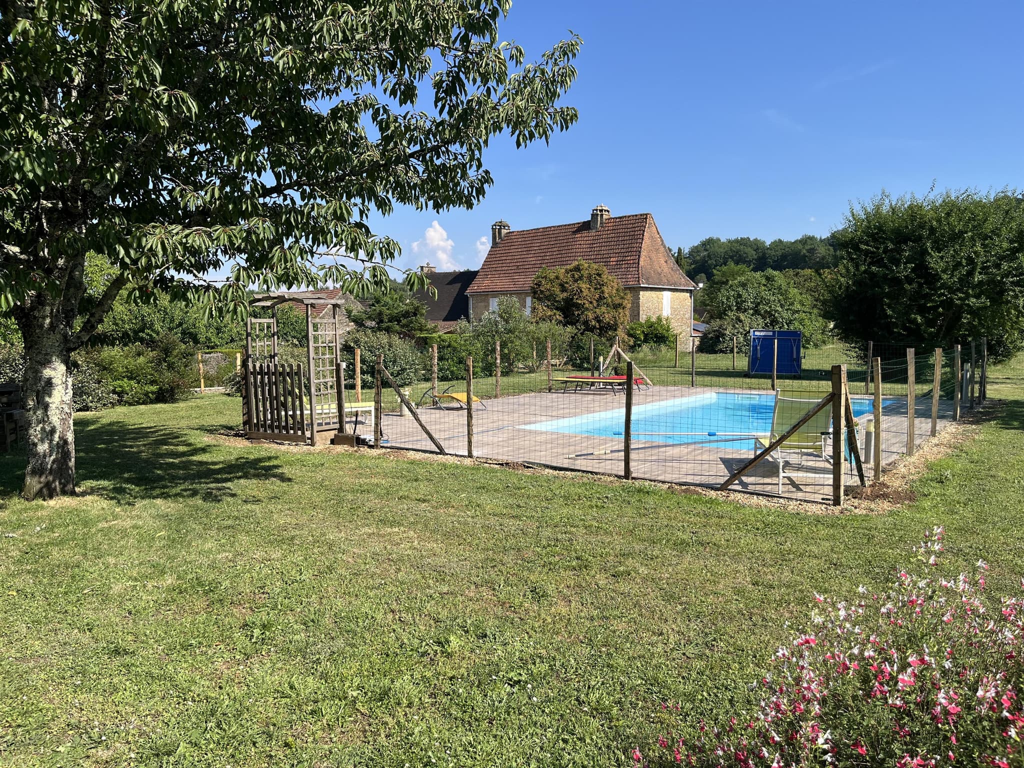 La Truffière piscine privée et clim proche Sarlat_18