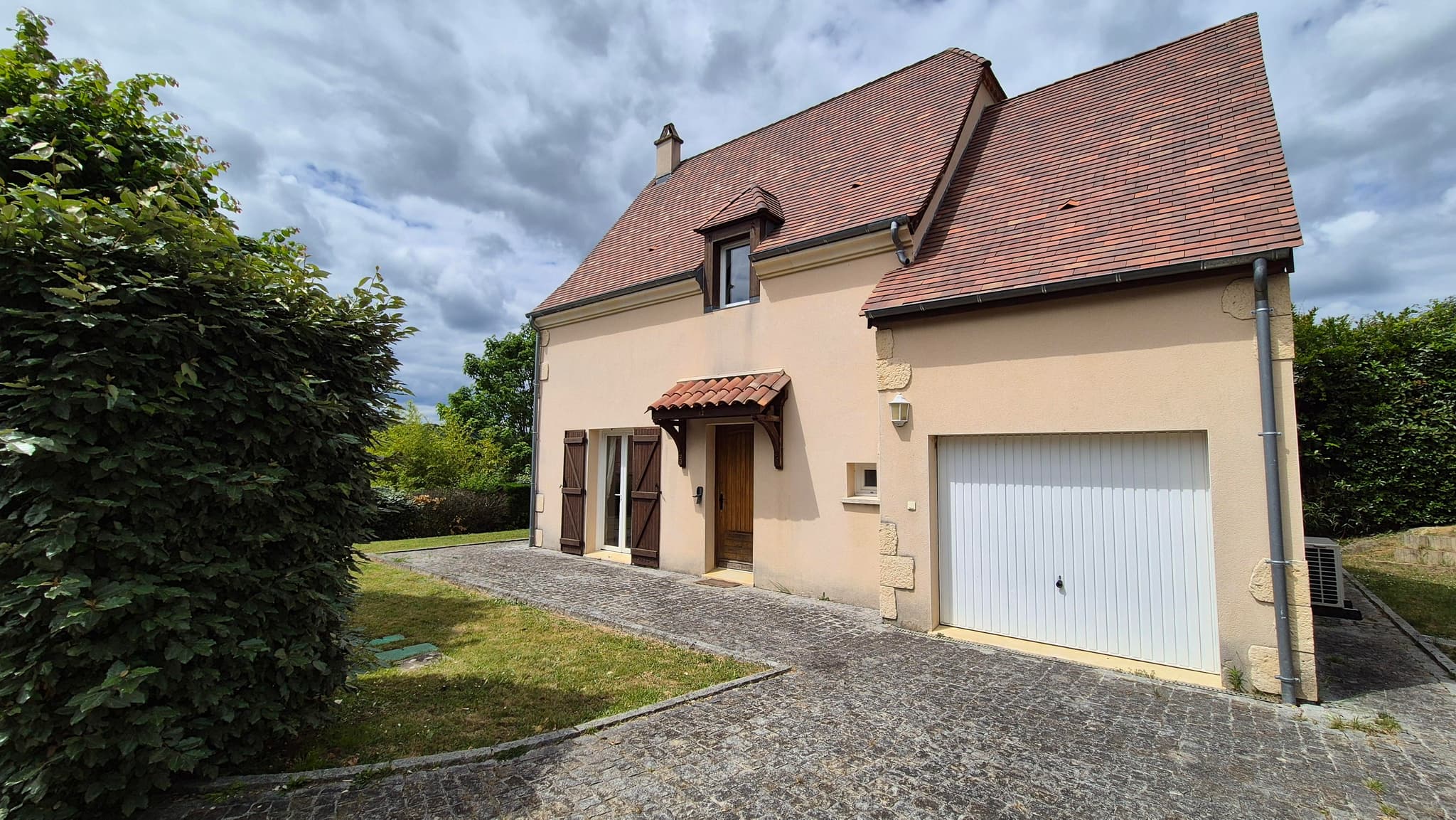 Villa Les Hauts de Sarlat climatisée avec piscine_17