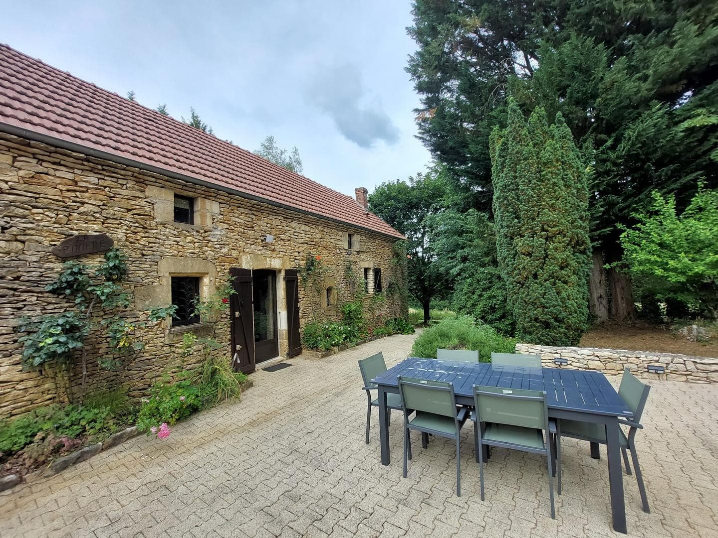 Montant de Fages avec piscine privée proche Sarlat_5