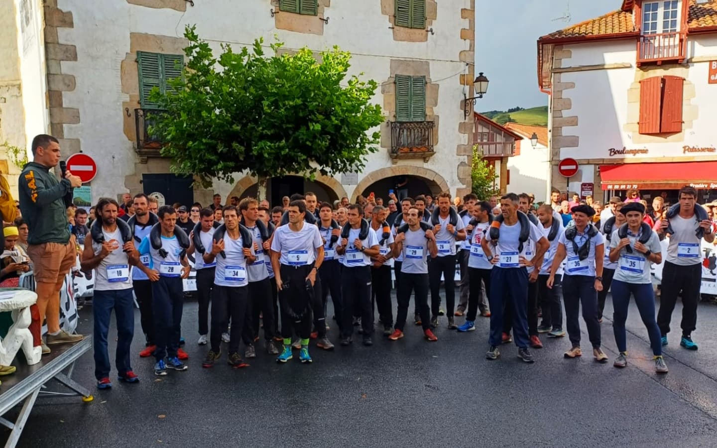 kontrabandistak pisuekin 2023 1440x900