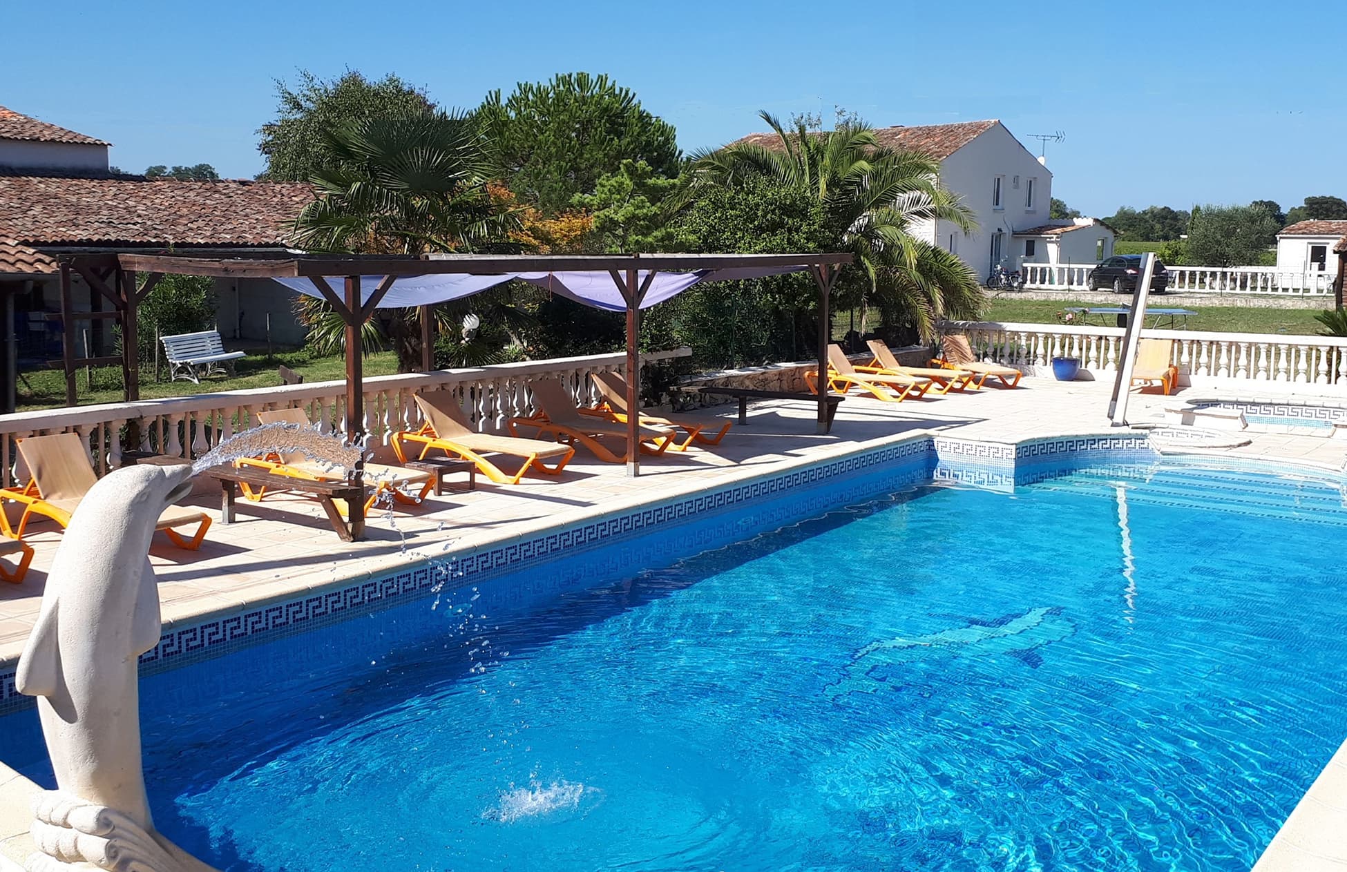 la_caleche_piscine