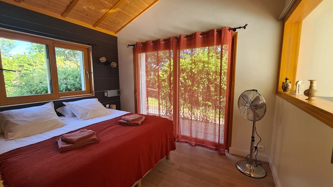 la-chapelle-largeau-chambres-dhotes-au-chant-du-chardonneret-chambre